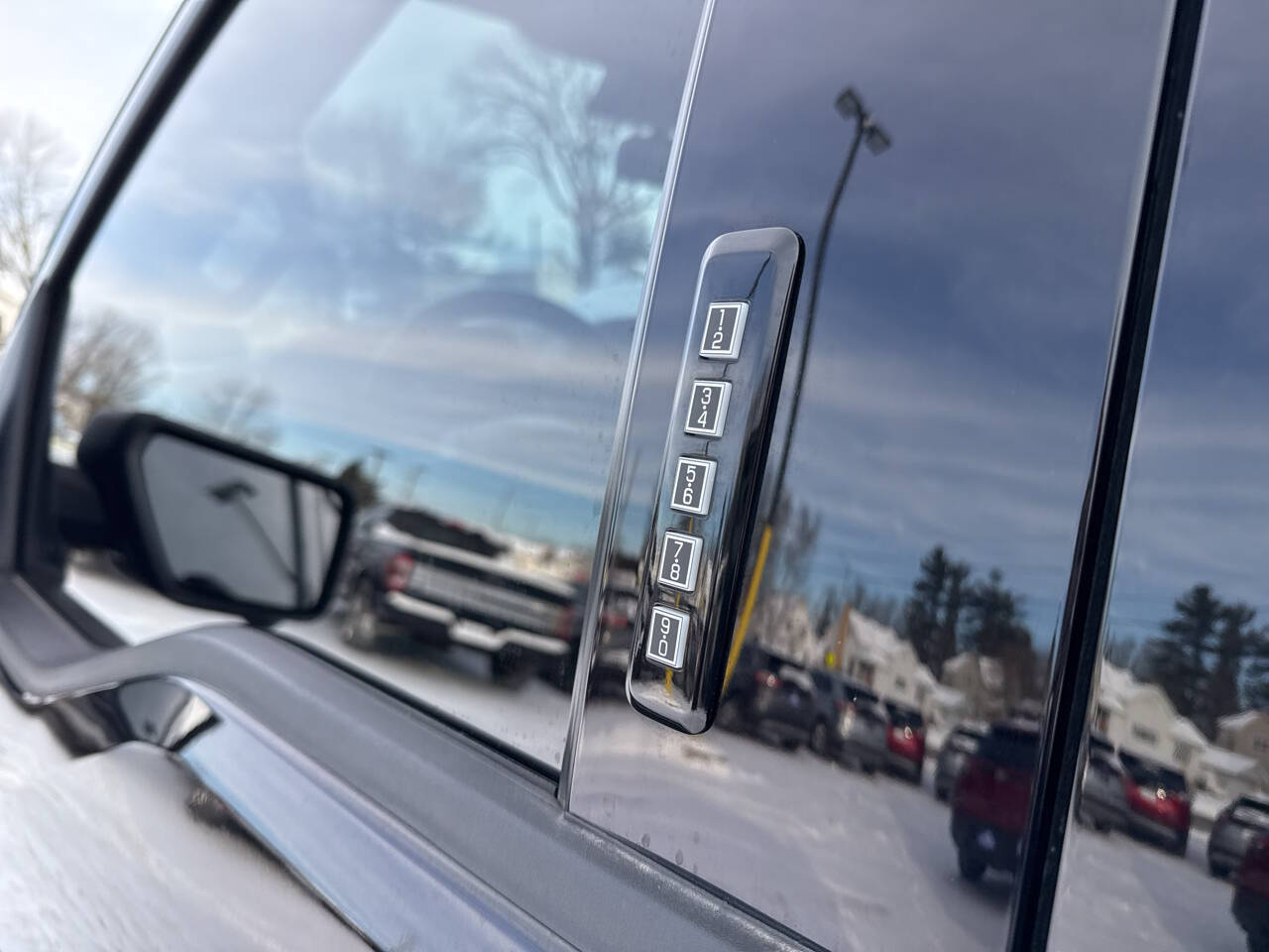 2022 Ford F-150 XLT 4x4 4dr SuperCrew 5.5 ft. SB