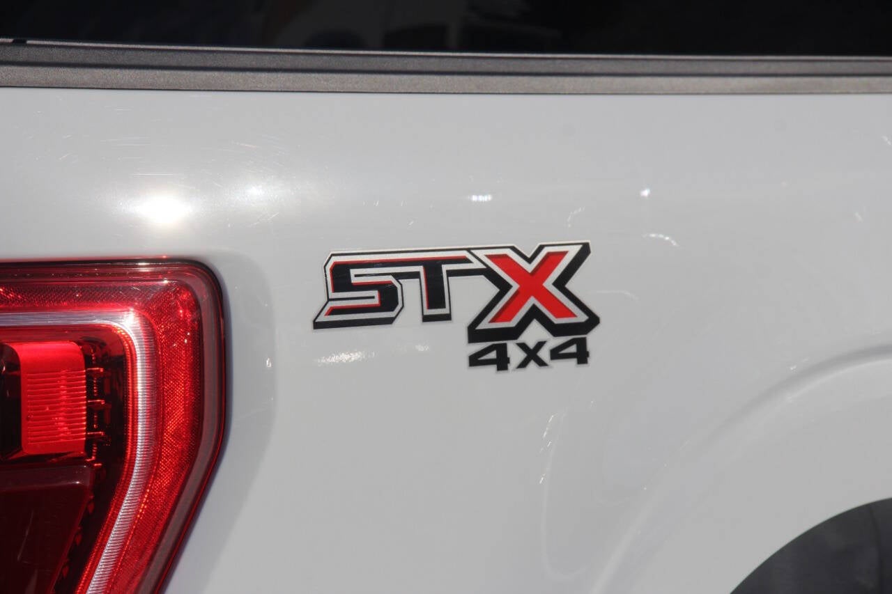 2023 Ford F-150 XL 4x4 4dr SuperCrew 5.5 ft. SB