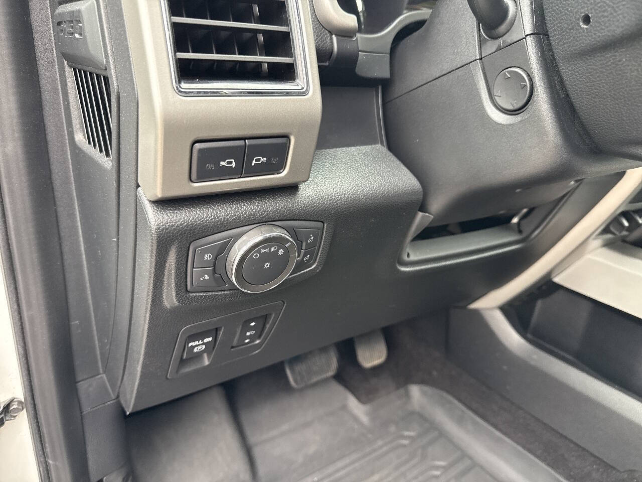 2020 Ford F-150 Lariat 4x4 4dr SuperCrew 6.5 ft. SB