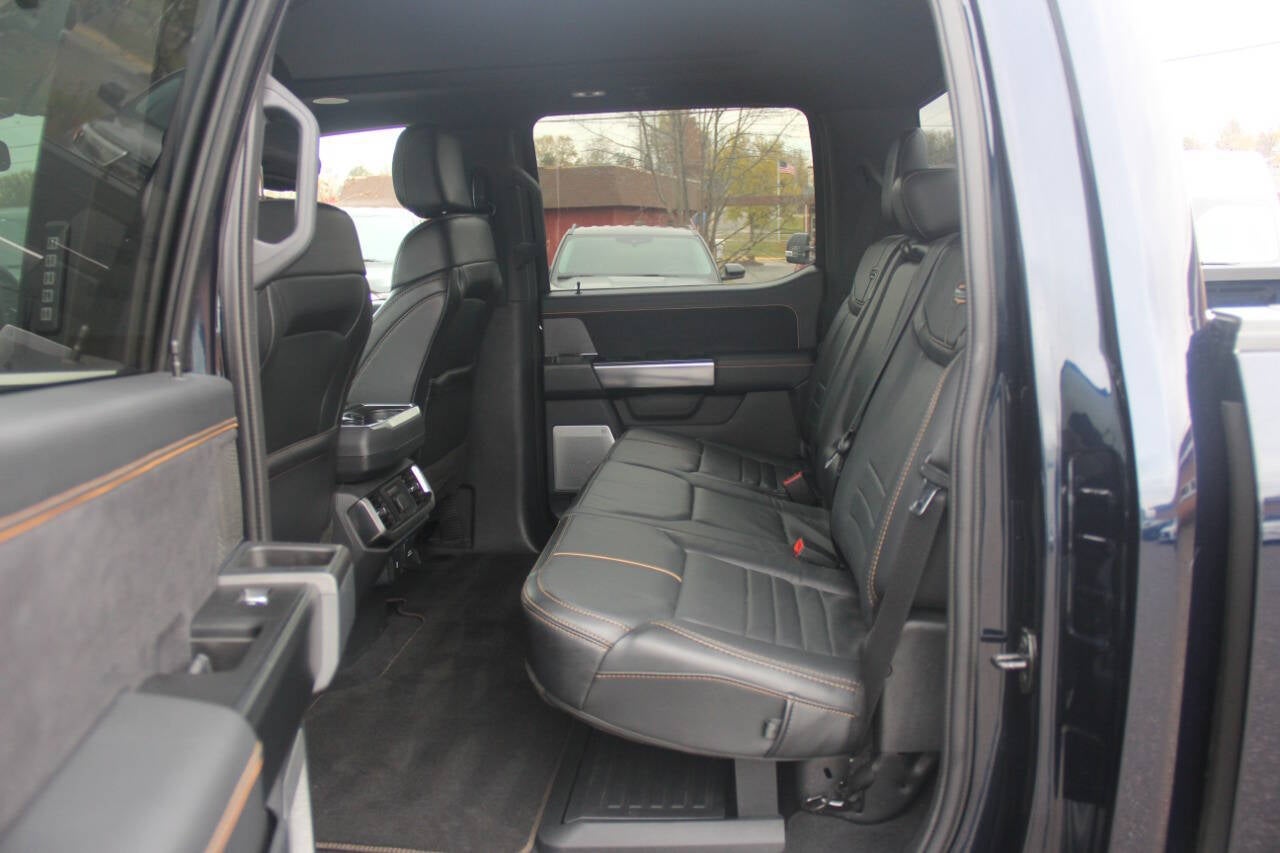 2023 Ford F-150 Platinum 4x4 4dr SuperCrew 5.5 ft. SB