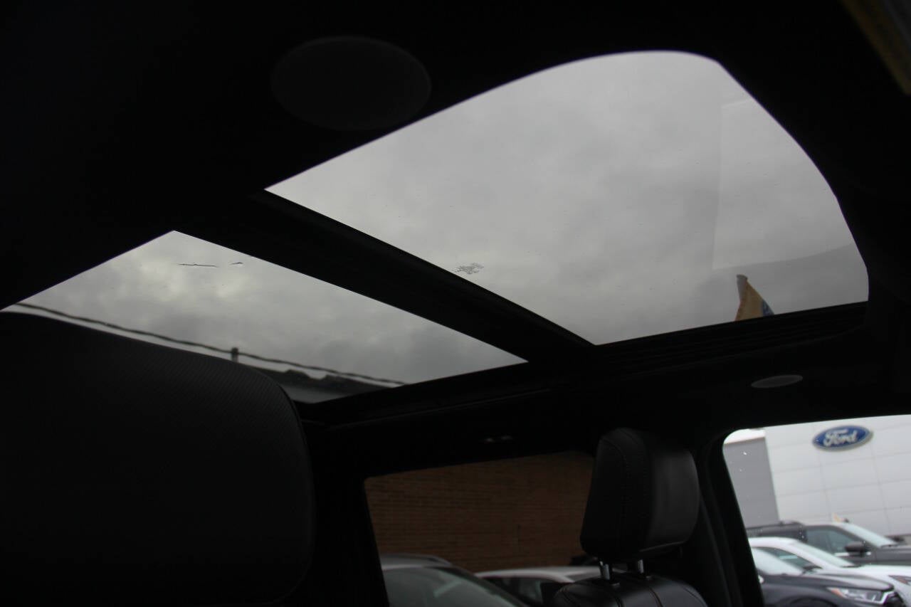 2023 Ford F-150 Platinum 4x4 4dr SuperCrew 5.5 ft. SB