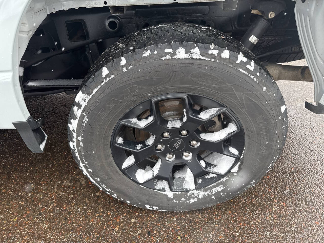 2023 Ford F-150 XL 4x4 4dr SuperCrew 5.5 ft. SB