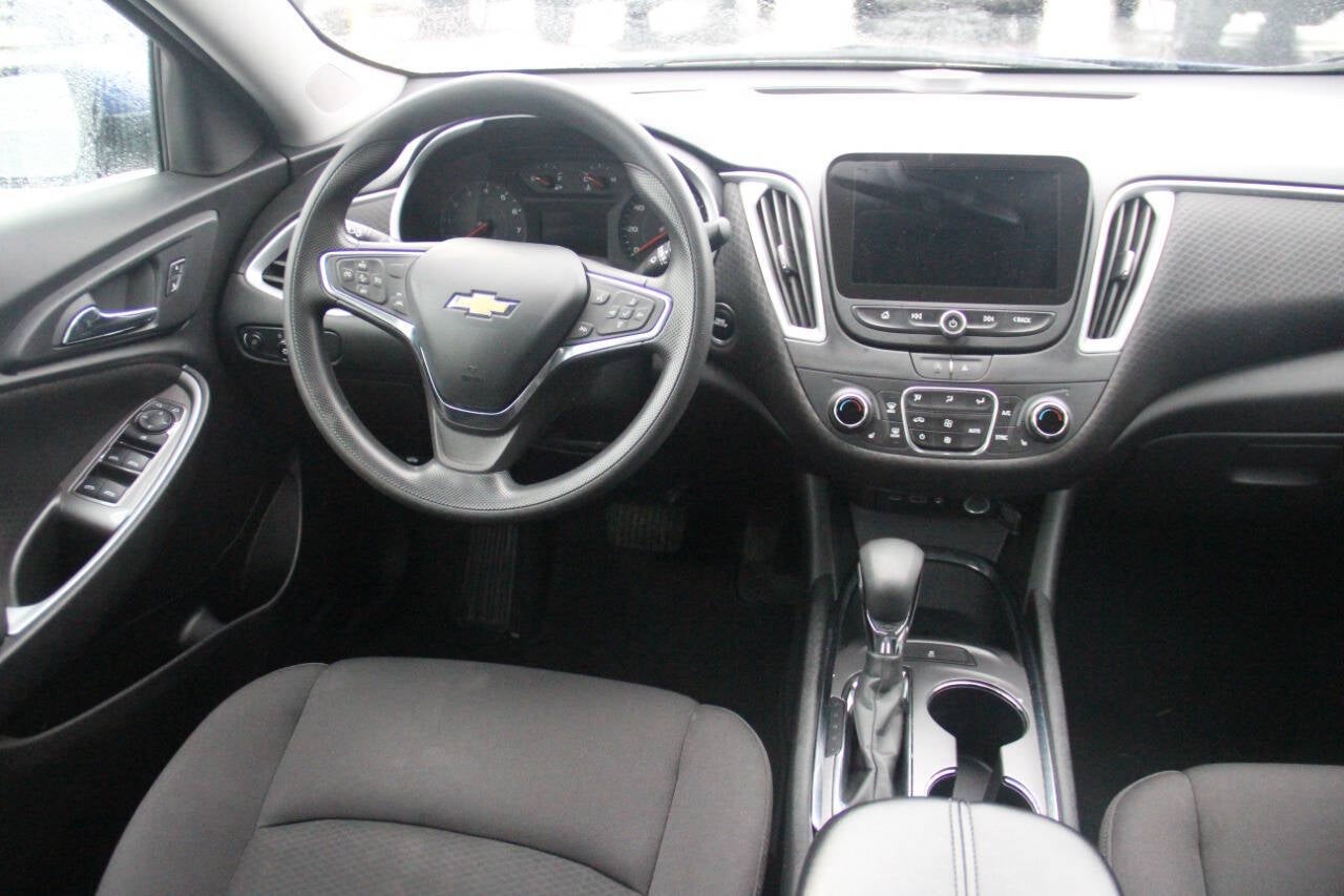 2023 Chevrolet Malibu LT 4dr Sedan w/1LT