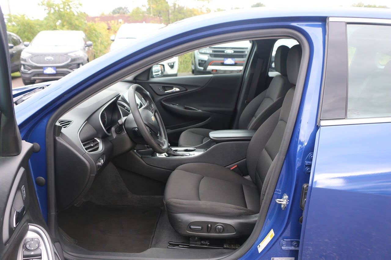 2023 Chevrolet Malibu LT 4dr Sedan w/1LT
