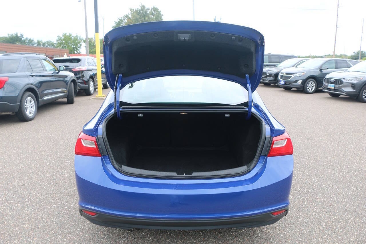 2023 Chevrolet Malibu LT 4dr Sedan w/1LT