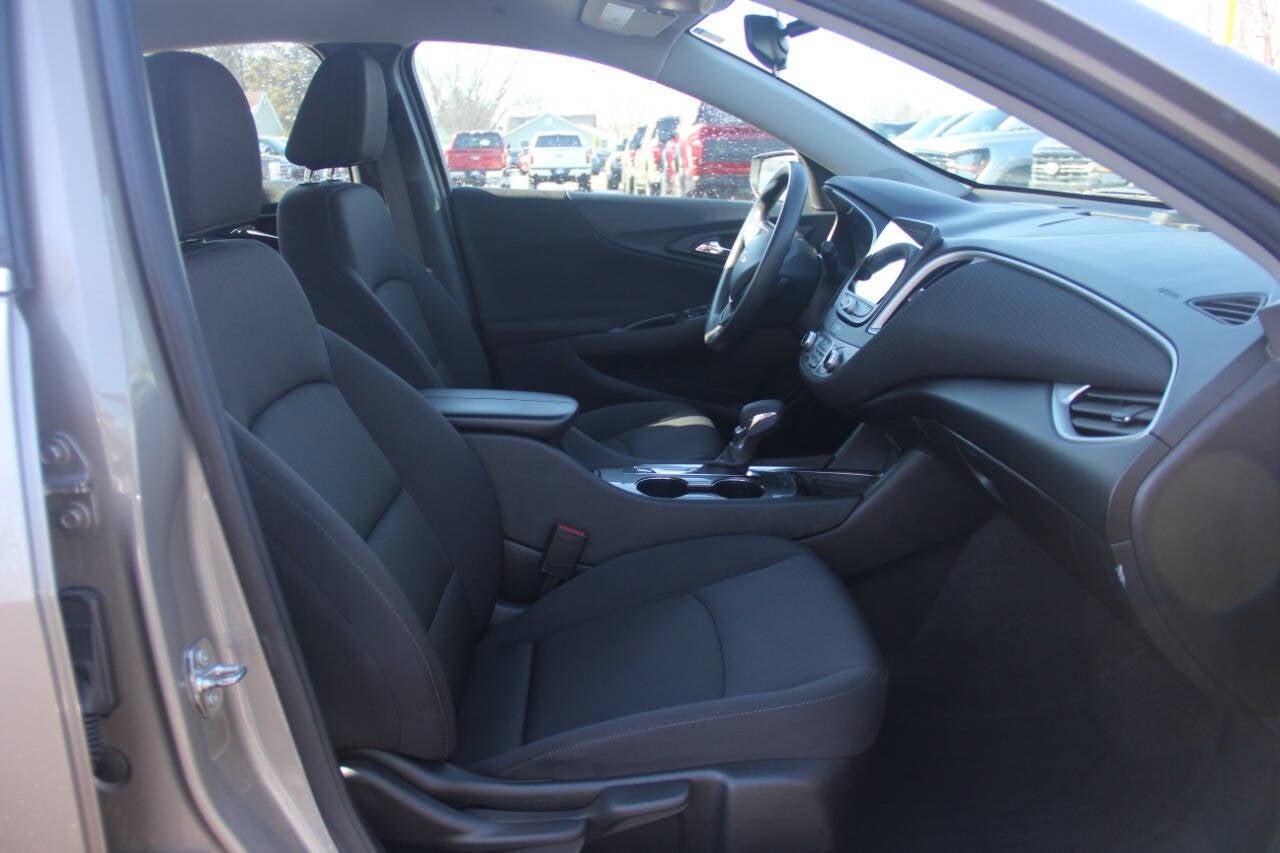 2024 Chevrolet Malibu LT 4dr Sedan w/1LT