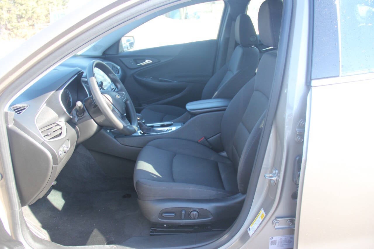 2024 Chevrolet Malibu LT 4dr Sedan w/1LT