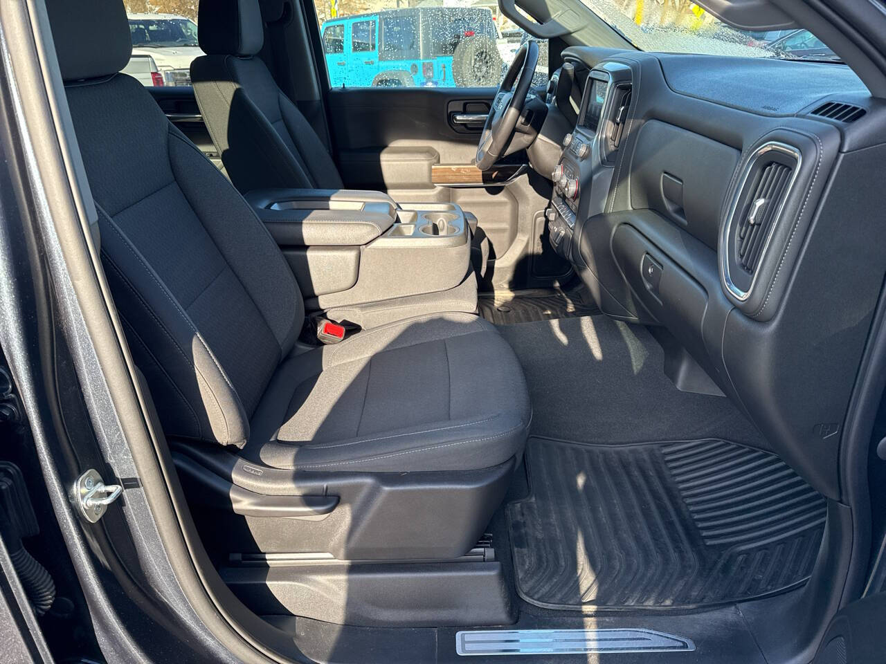 2021 Chevrolet Silverado 1500 LT 4x4 4dr Crew Cab 5.8 ft. SB w/1LT