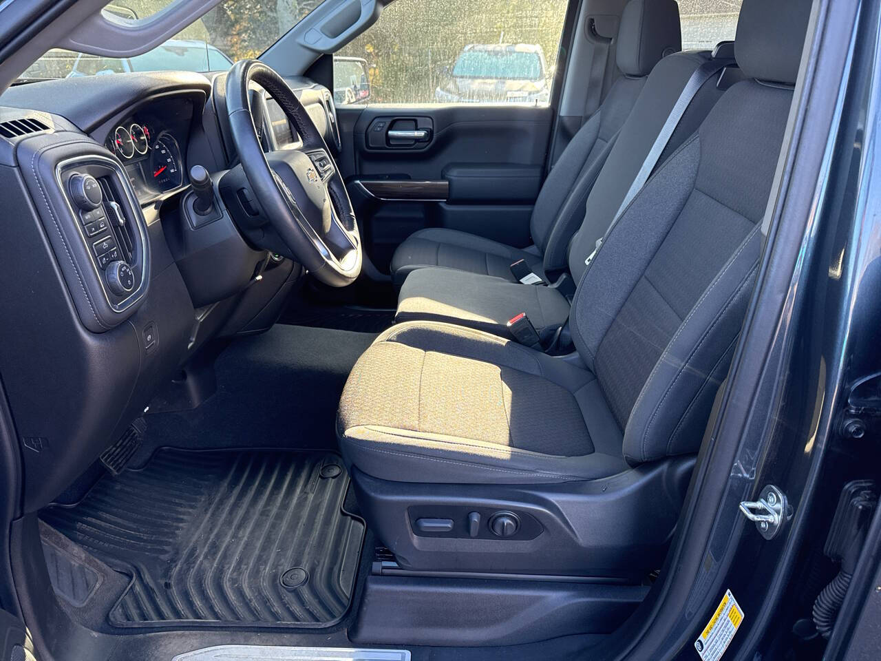 2021 Chevrolet Silverado 1500 LT 4x4 4dr Crew Cab 5.8 ft. SB w/1LT