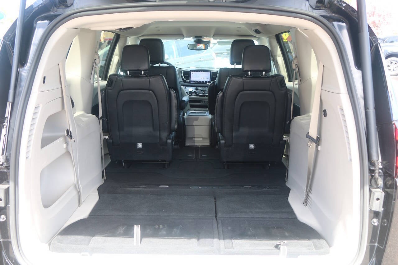 2024 Chrysler Pacifica Touring L 4dr Mini Van