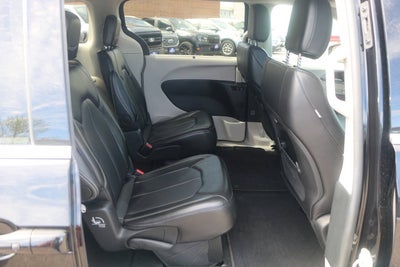 2024 Chrysler Pacifica Touring L 4dr Mini Van
