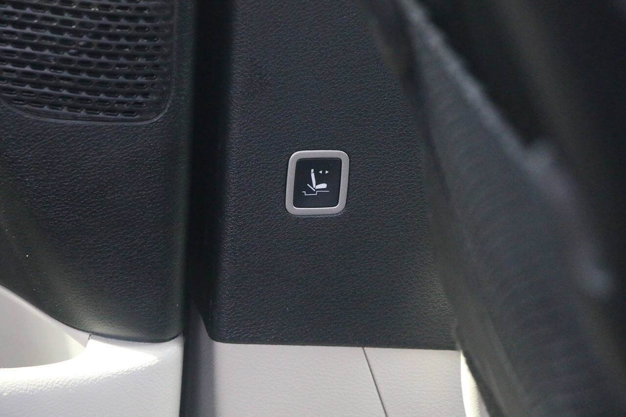 2024 Chrysler Pacifica Touring L 4dr Mini Van