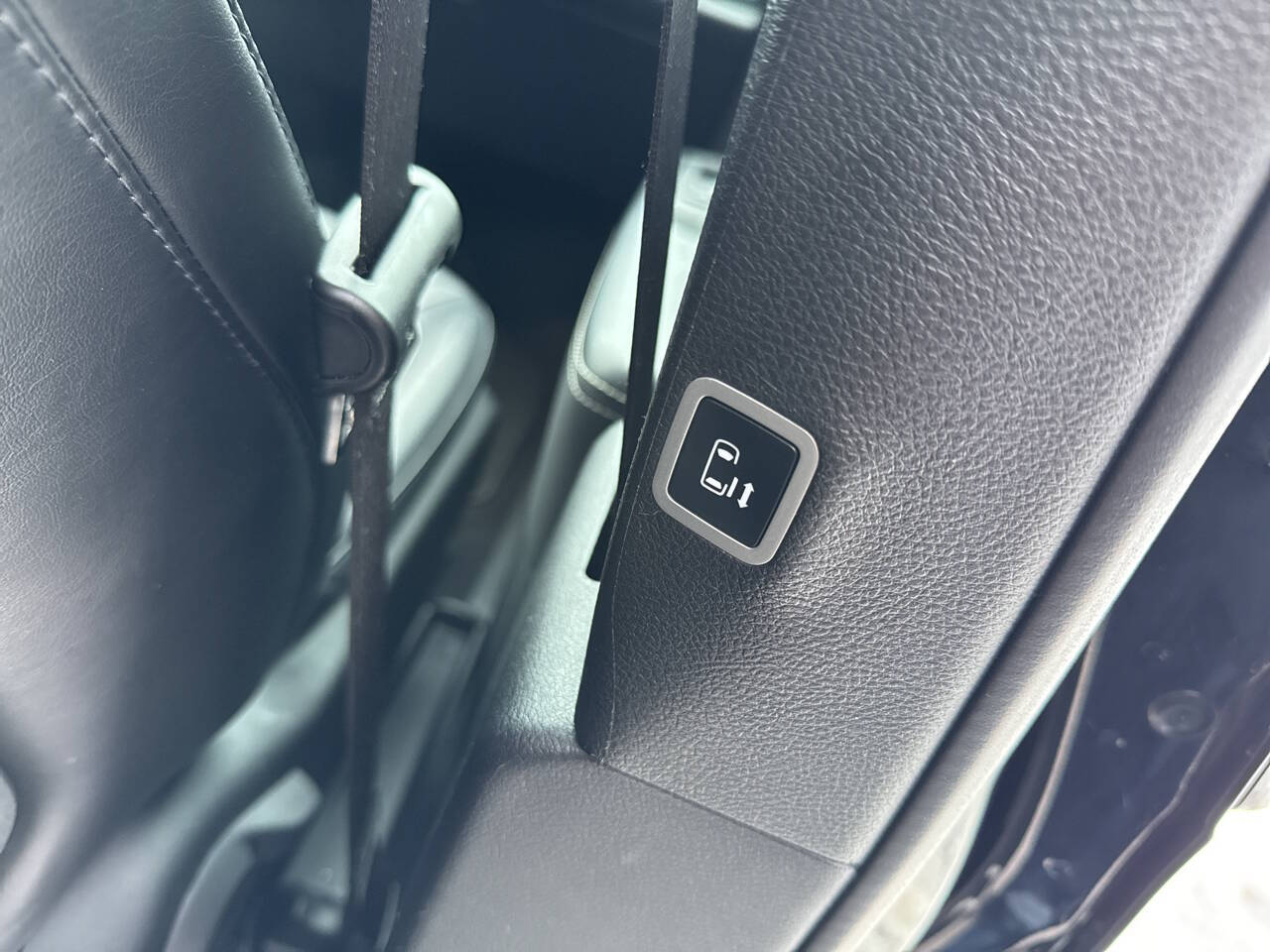 2025 Chrysler Pacifica Select 4dr Mini Van