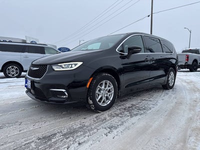 2025 Chrysler Pacifica Select 4dr Mini Van