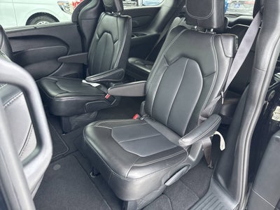 2025 Chrysler Pacifica Select 4dr Mini Van