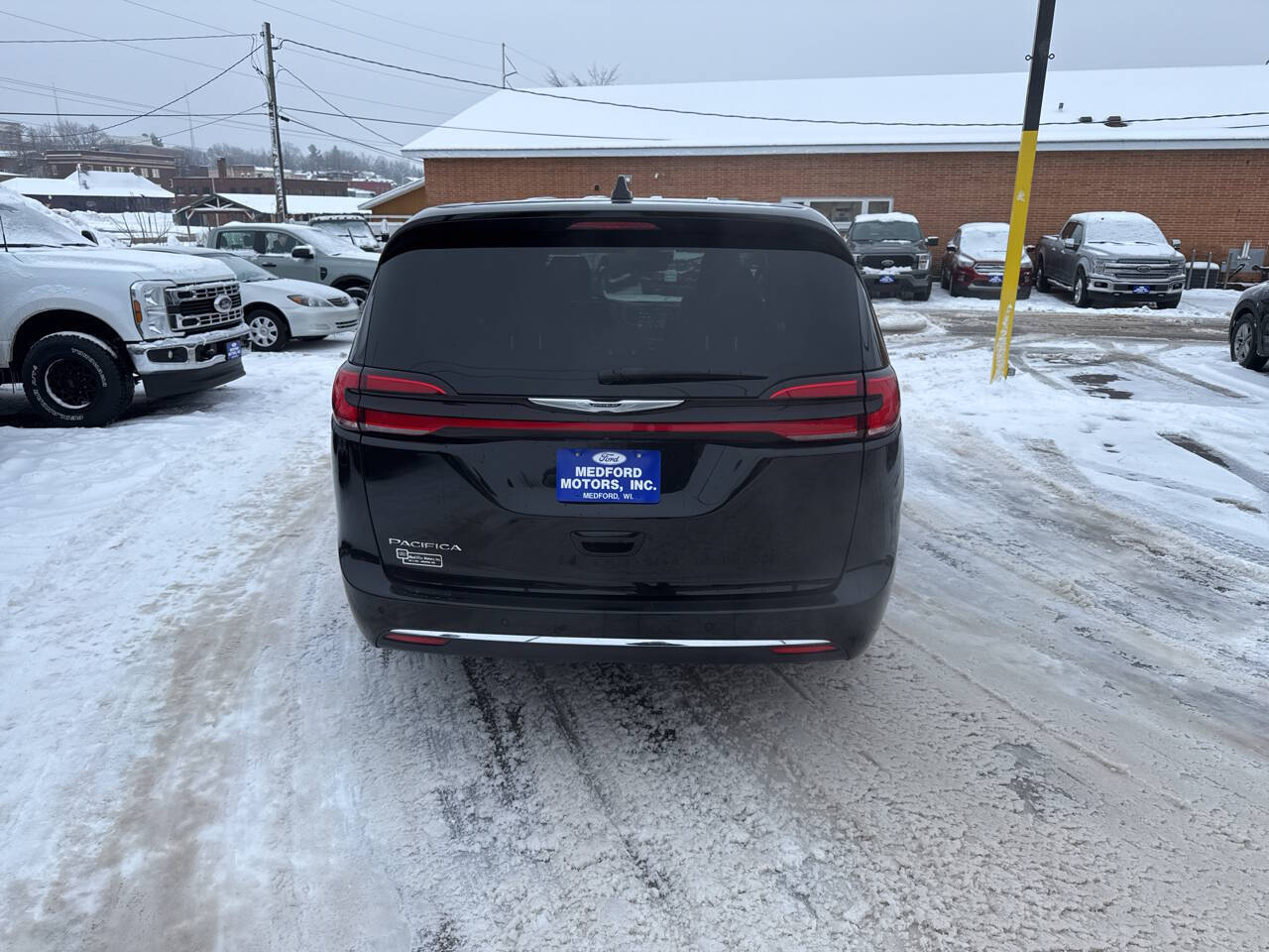 2025 Chrysler Pacifica Select 4dr Mini Van