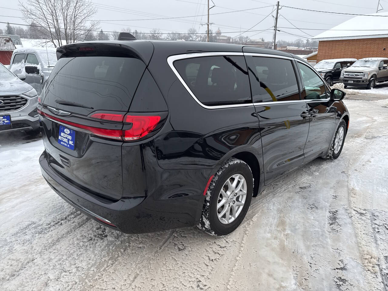 2025 Chrysler Pacifica Select 4dr Mini Van