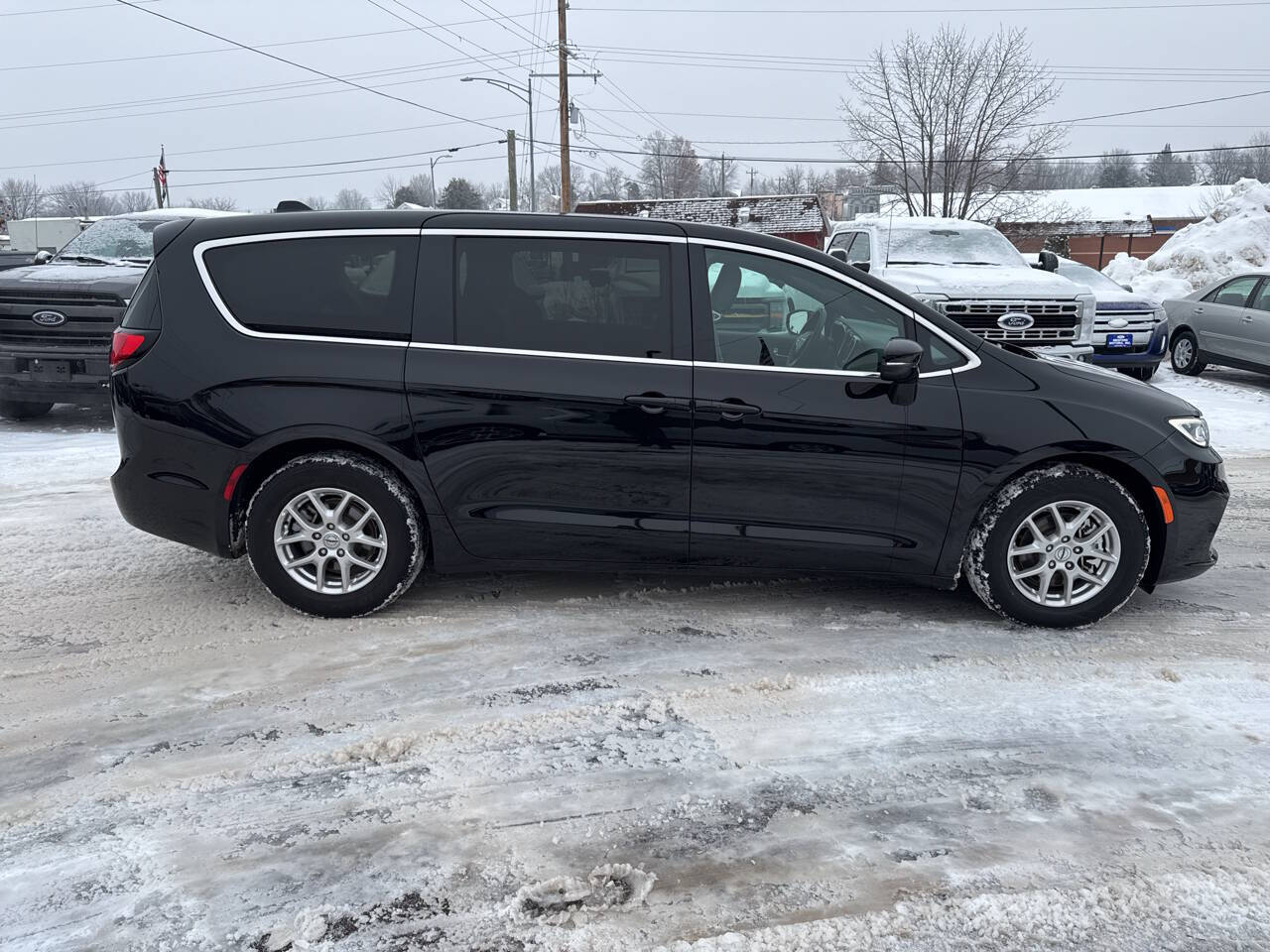 2025 Chrysler Pacifica Select 4dr Mini Van