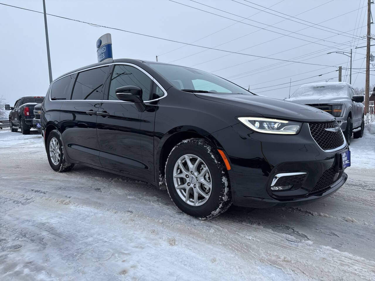 2025 Chrysler Pacifica Select 4dr Mini Van