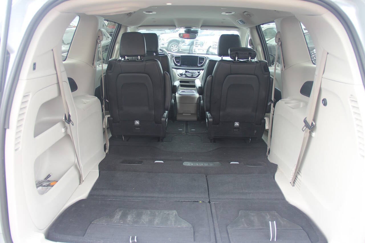 2024 Chrysler Pacifica Touring L 4dr Mini Van