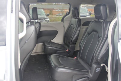 2024 Chrysler Pacifica Touring L 4dr Mini Van