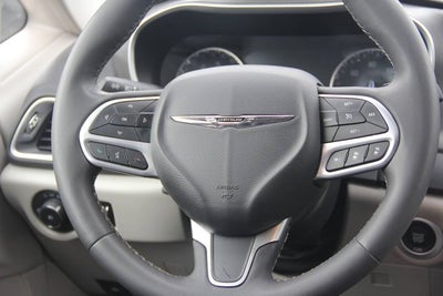 2024 Chrysler Pacifica Touring L 4dr Mini Van