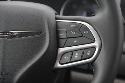 2024 Chrysler Pacifica Touring L 4dr Mini Van