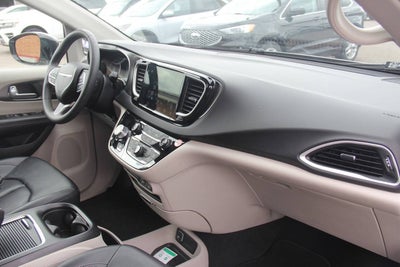 2024 Chrysler Pacifica Touring L 4dr Mini Van