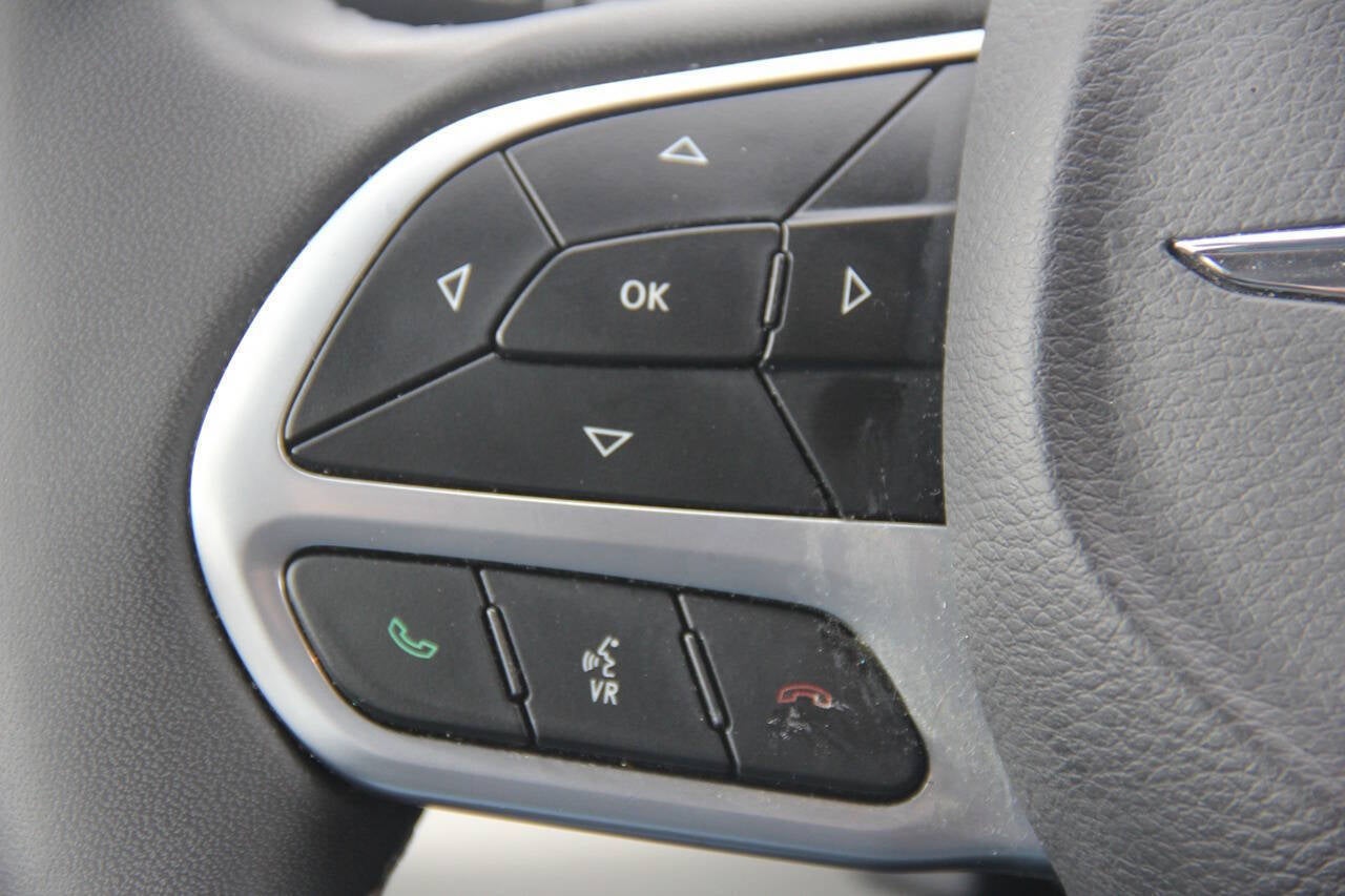 2024 Chrysler Pacifica Touring L 4dr Mini Van