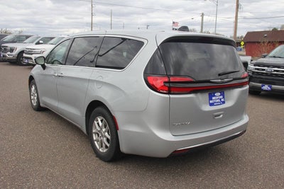 2024 Chrysler Pacifica Touring L 4dr Mini Van