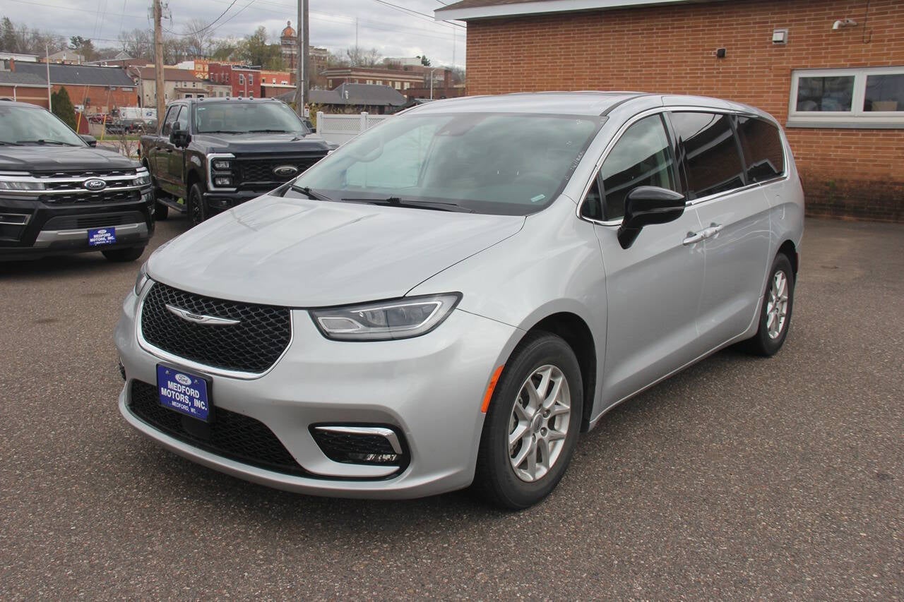 2024 Chrysler Pacifica Touring L 4dr Mini Van