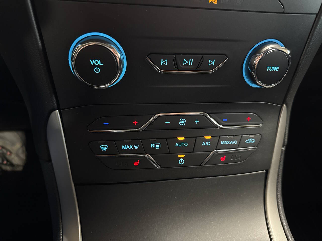 2020 Ford Edge SEL AWD 4dr Crossover