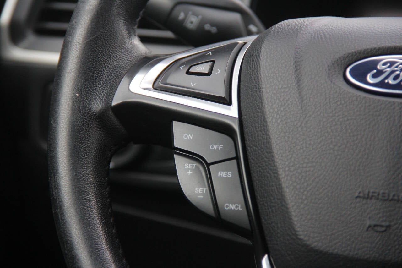 2022 Ford Edge SEL AWD 4dr Crossover