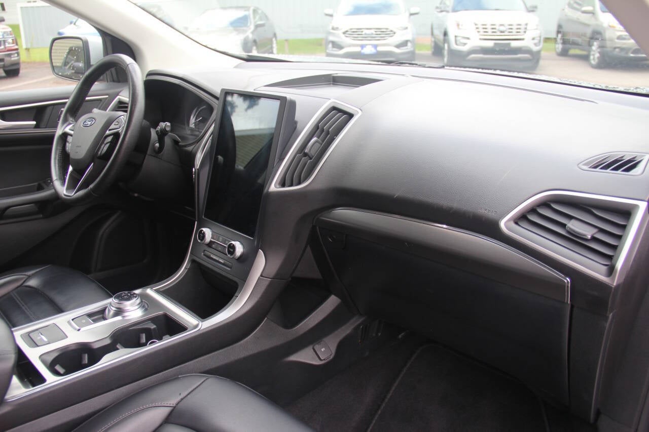 2022 Ford Edge SEL AWD 4dr Crossover