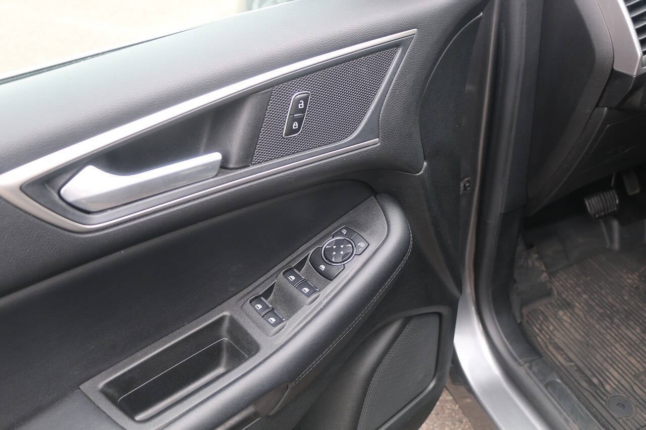 2023 Ford Edge SEL AWD 4dr Crossover