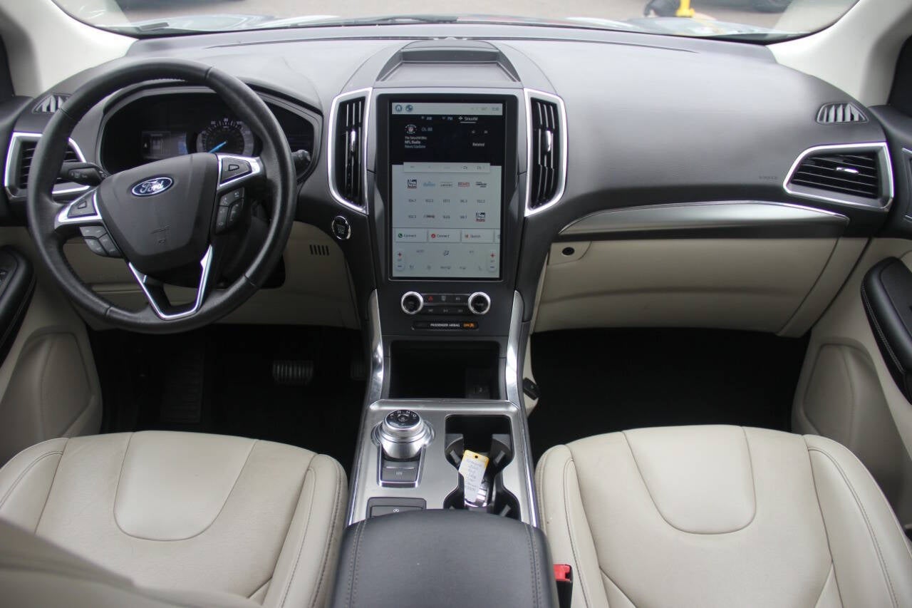 2022 Ford Edge Titanium AWD 4dr Crossover