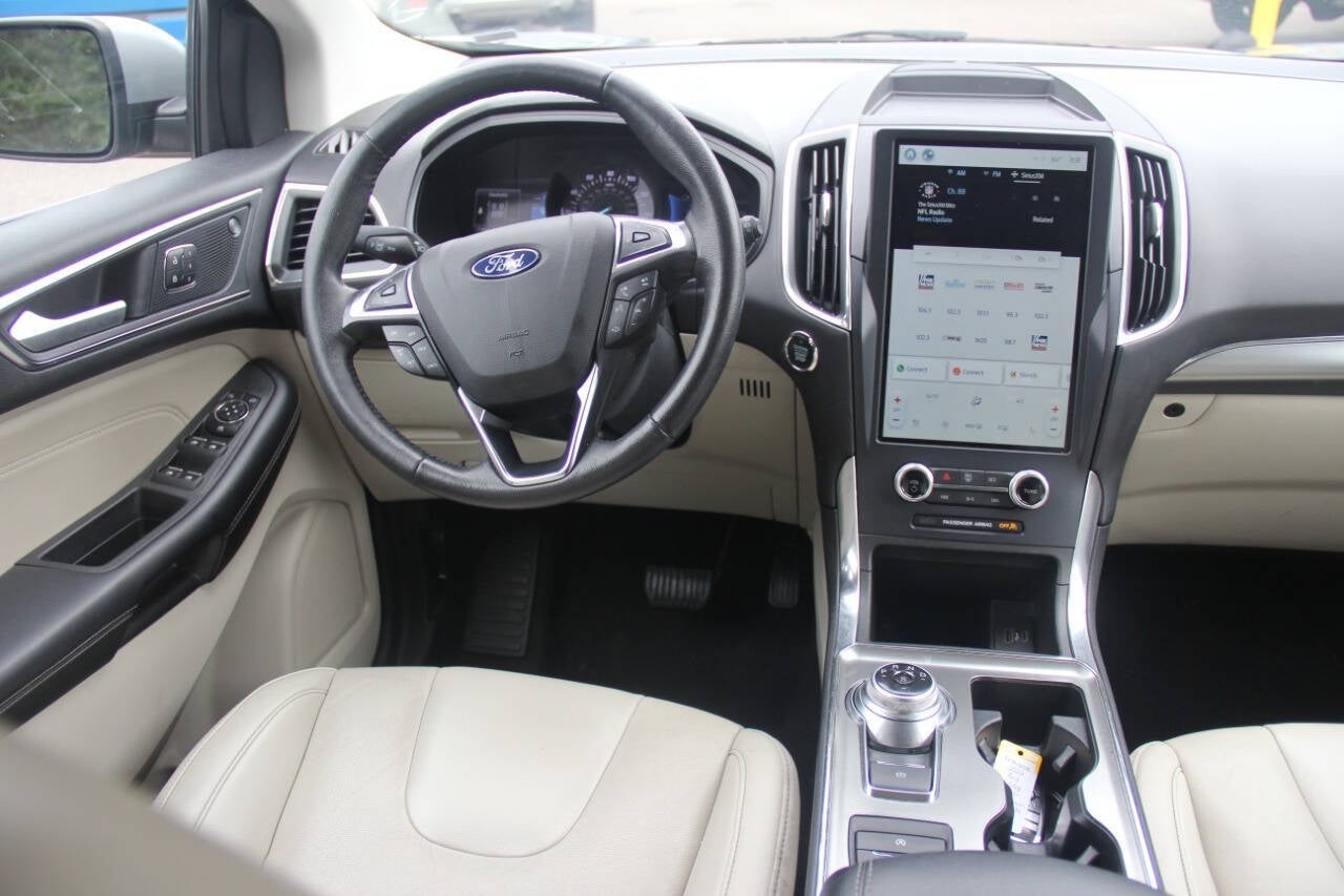 2022 Ford Edge Titanium AWD 4dr Crossover