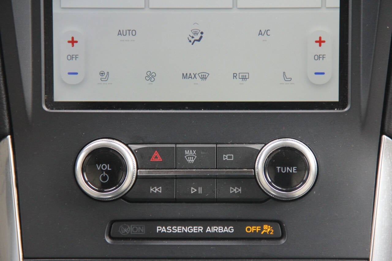 2022 Ford Edge Titanium AWD 4dr Crossover