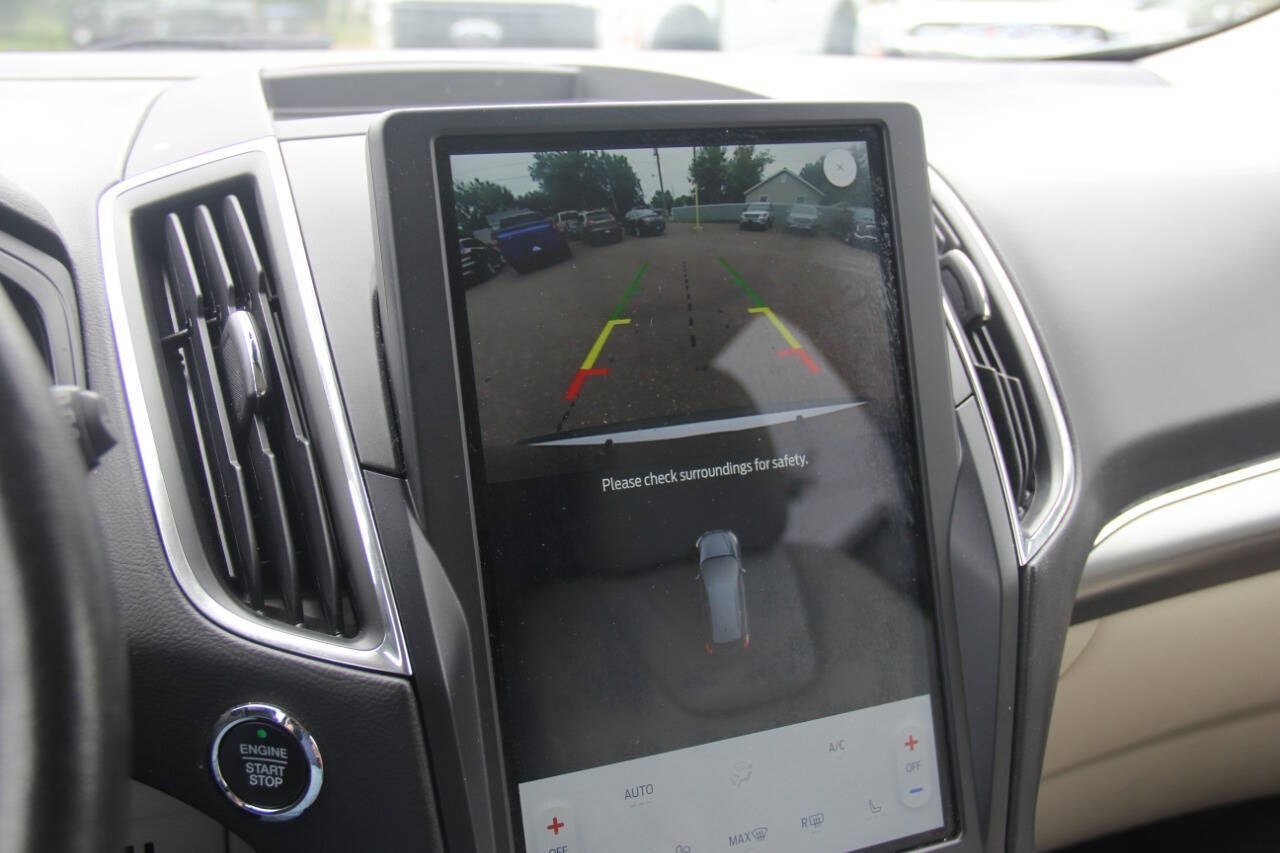 2022 Ford Edge Titanium AWD 4dr Crossover