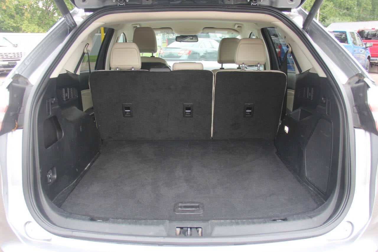 2022 Ford Edge Titanium AWD 4dr Crossover