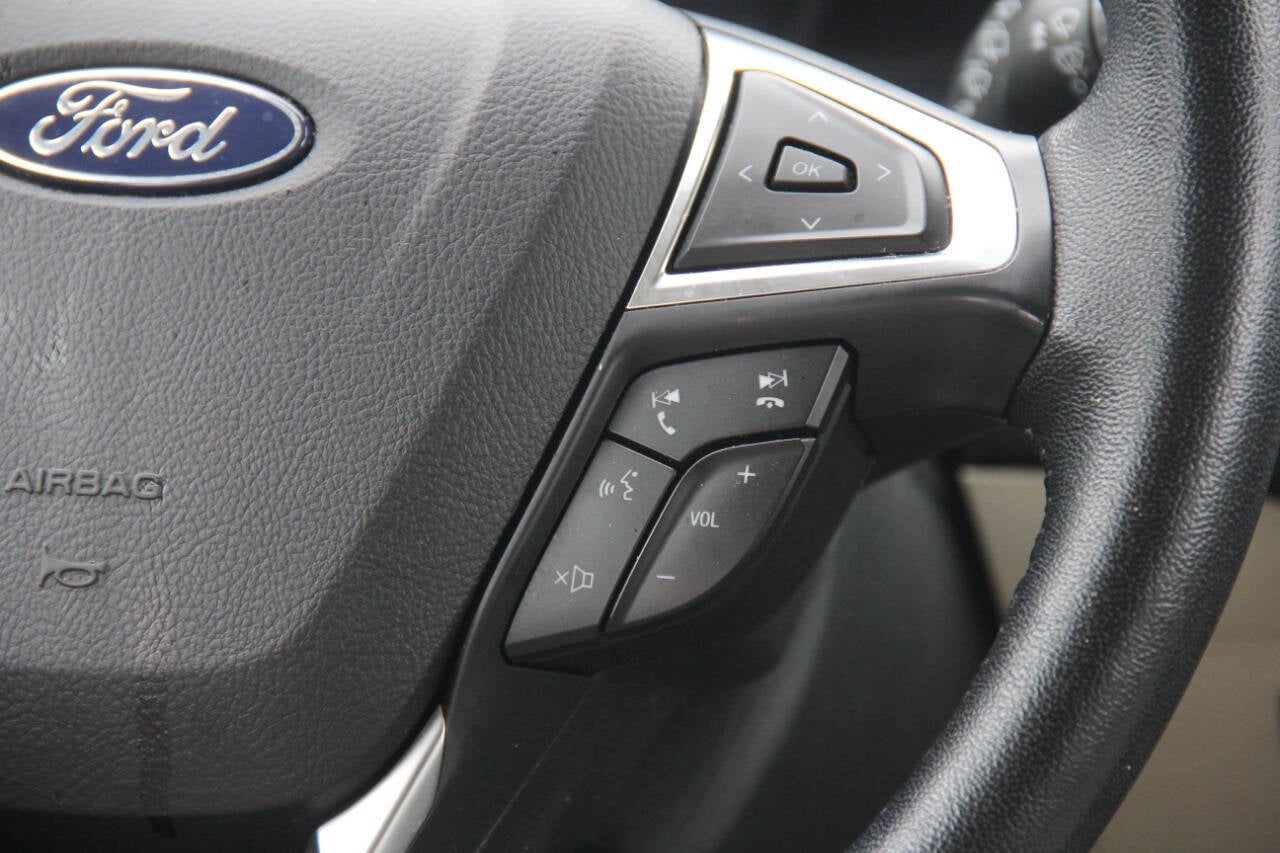 2022 Ford Edge Titanium AWD 4dr Crossover