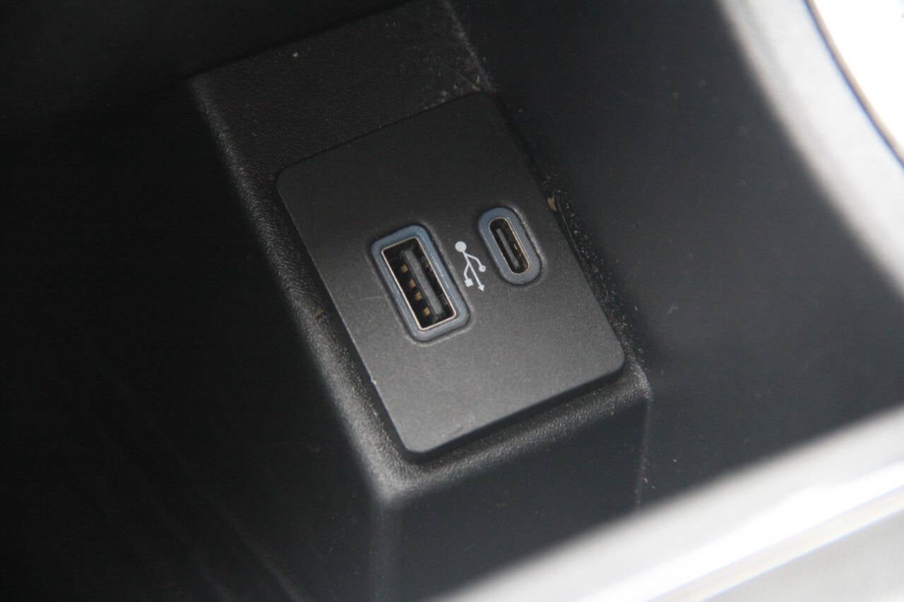 2022 Ford Edge Titanium AWD 4dr Crossover