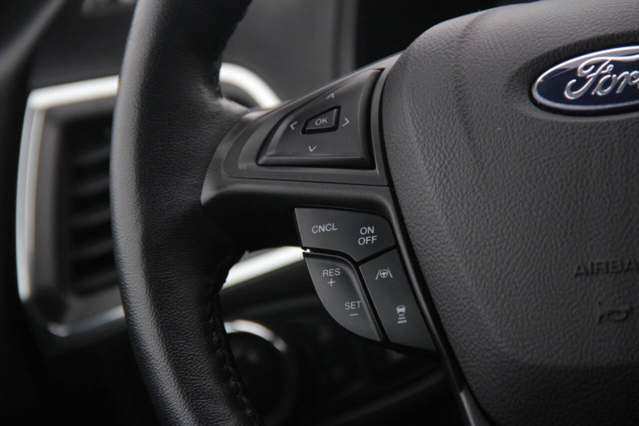 2022 Ford Edge Titanium AWD 4dr Crossover