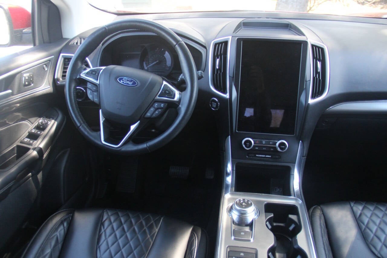 2024 Ford Edge Titanium AWD 4dr SUV