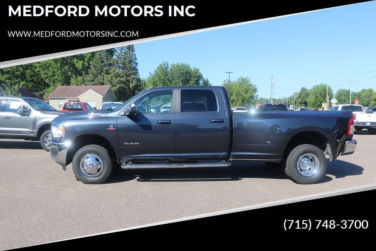 2022 RAM 3500 Big Horn 4x4 4dr Crew Cab 8 ft. LB DRW Pickup