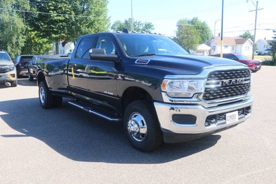 2022 RAM 3500 Big Horn 4x4 4dr Crew Cab 8 ft. LB DRW Pickup