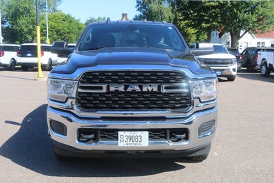 2022 RAM 3500 Big Horn 4x4 4dr Crew Cab 8 ft. LB DRW Pickup