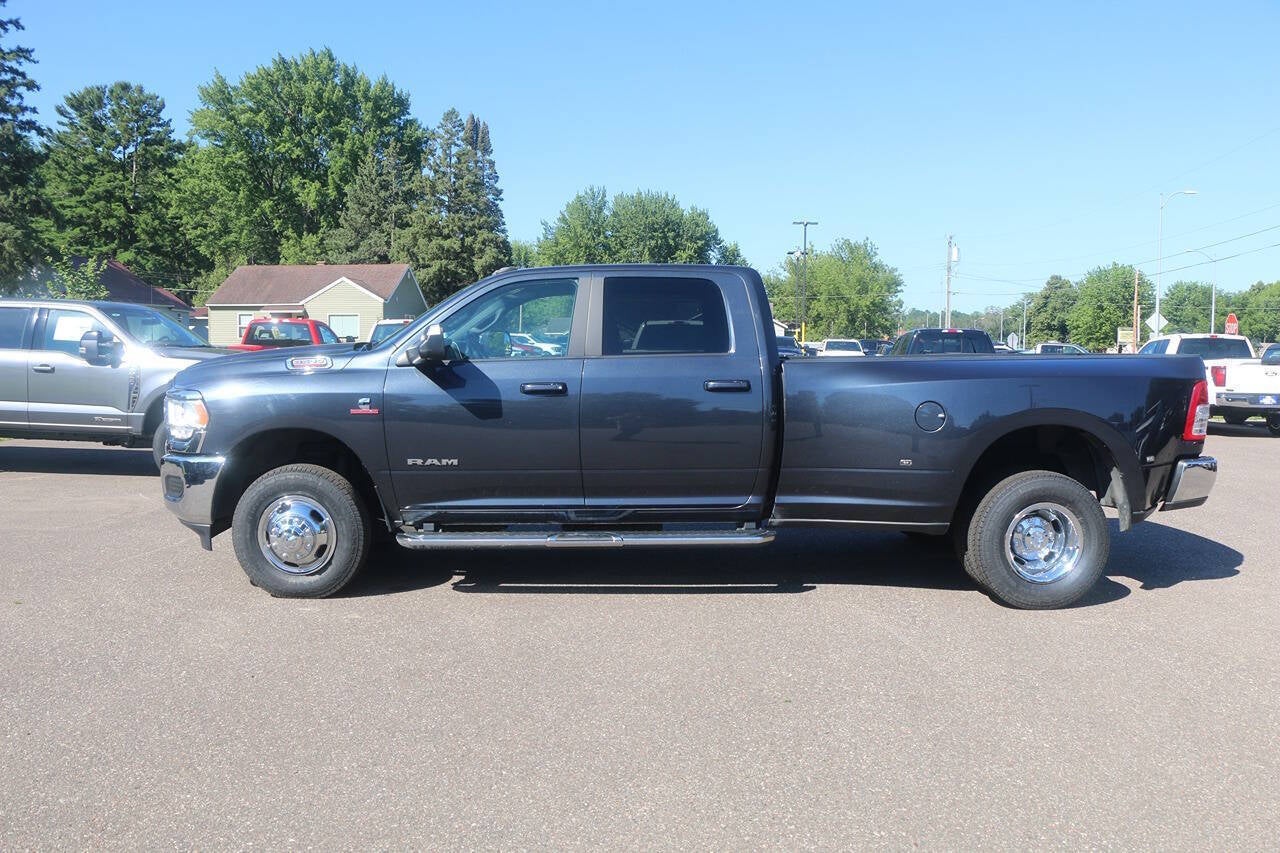 2022 RAM 3500 Big Horn 4x4 4dr Crew Cab 8 ft. LB DRW Pickup