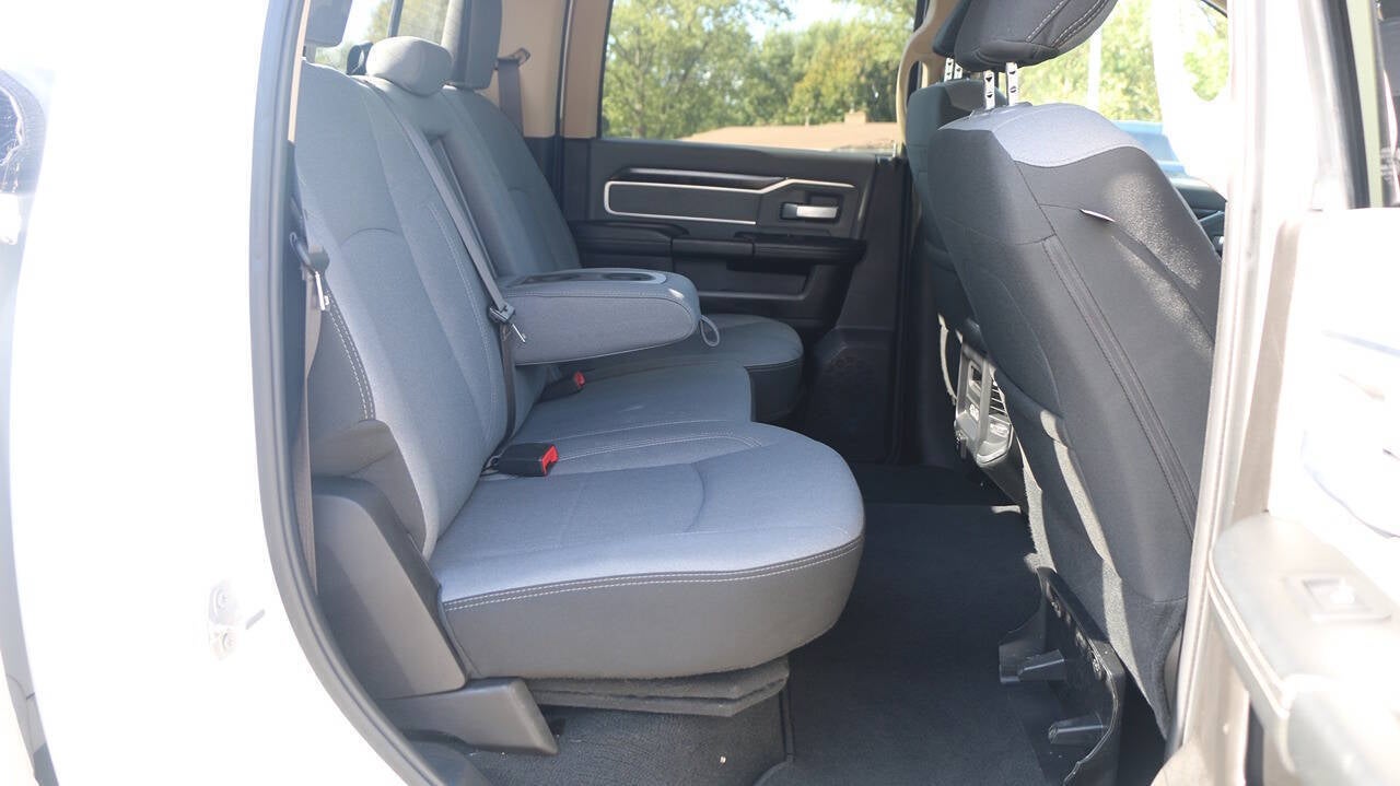 2019 RAM 2500 Big Horn 4x4 4dr Crew Cab 6.3 ft. SB Pickup