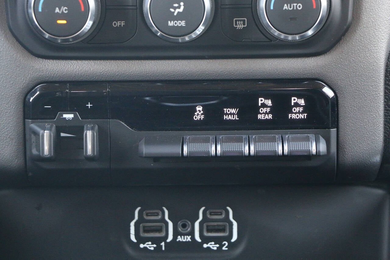 2019 RAM 2500 Big Horn 4x4 4dr Crew Cab 6.3 ft. SB Pickup